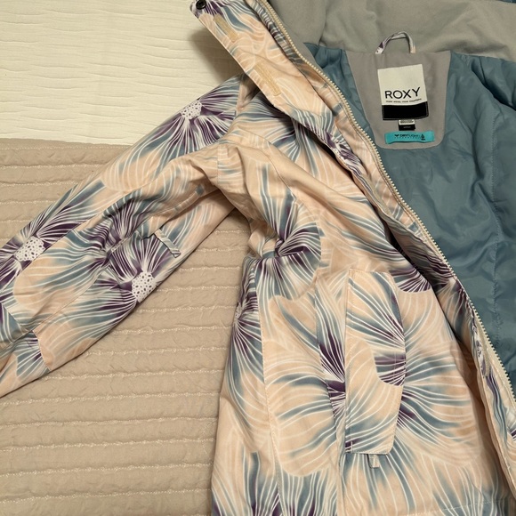 ROXY Jetty Insulated Snow Jacket - Picture 10 of 11